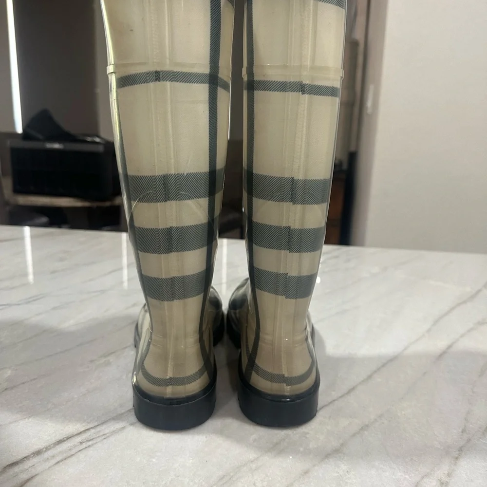 Burberry Plaid Winter Rain Boots - Black and Cream - Picture 4 of 5
